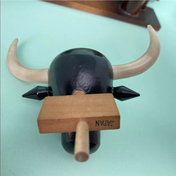 Vintage Salt And Pepper Shakers Wooden Folk Art Style Oxen Cattle Steer Japan - Picture 6 of 12